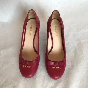 Prada Women's Distressed Dark Red Leather Bow Chunky Heel Round Toe Pump Shoes